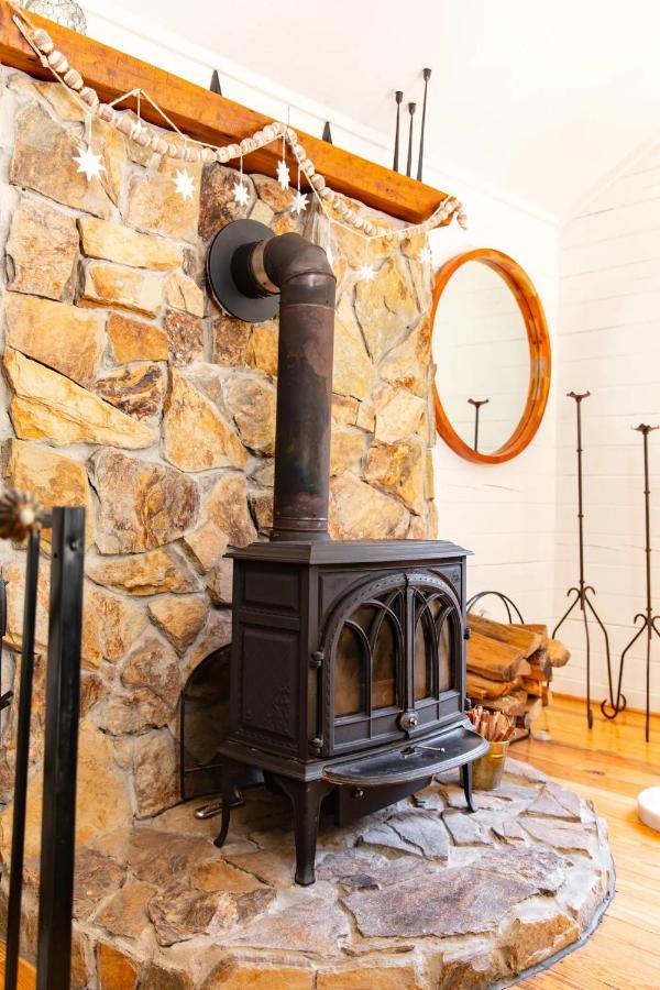 Hot Tub Charming & Chic Mountain Gem On Sleepy Creek Villa Berkeley Springs Ngoại thất bức ảnh
