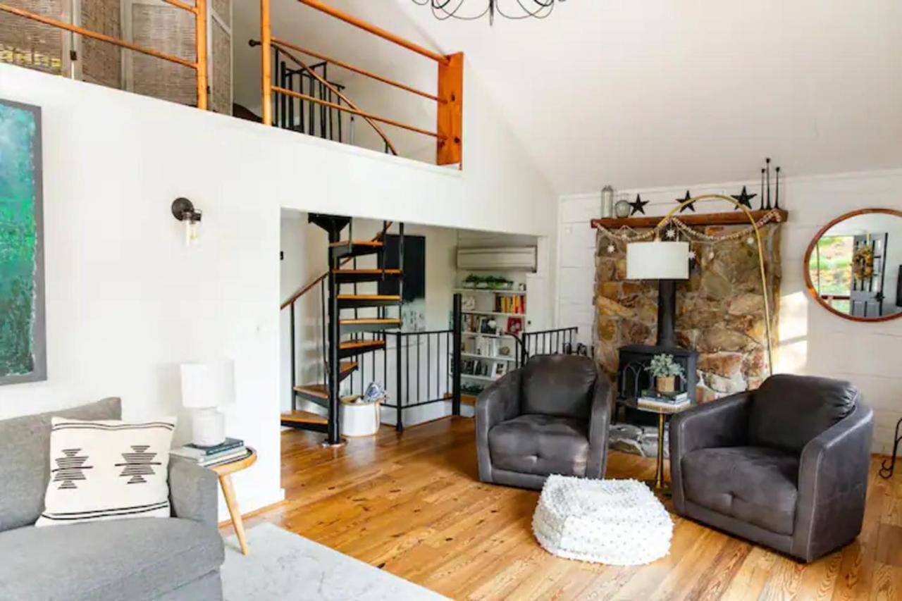 Hot Tub Charming & Chic Mountain Gem On Sleepy Creek Villa Berkeley Springs Ngoại thất bức ảnh